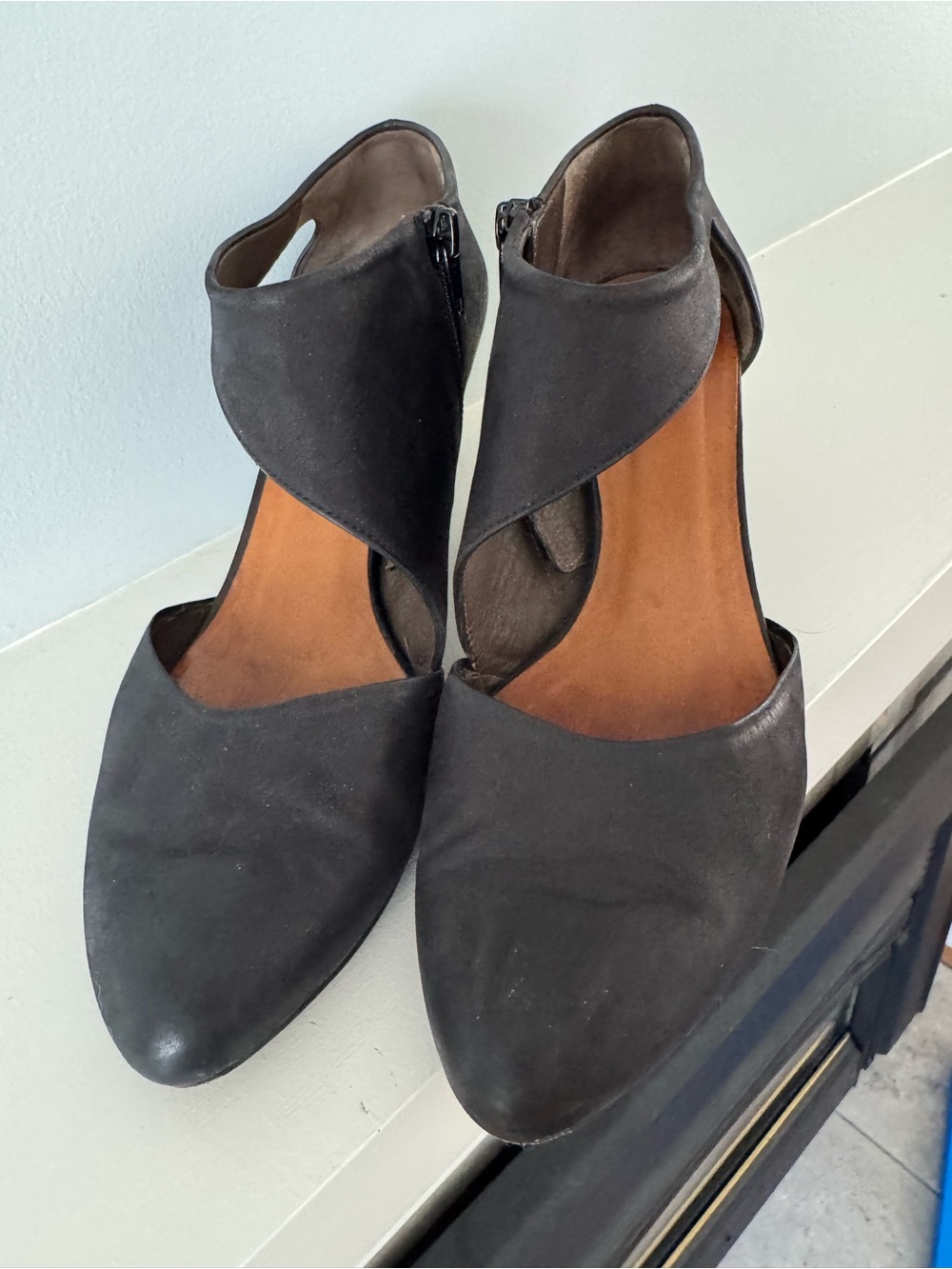 Coclico Black Heels - Size 40.5 EU (9.5 US)